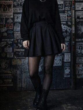 Hot Topic Black Pleated Skater Skirt Mini Stretch Waist Side Zip Size XL